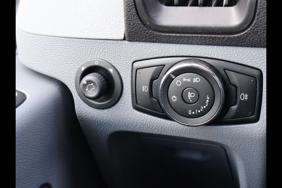 Ford Transit Kombi 350 2.0 TDCI 130 PK L2H2 9-PERSOONS *EXCL. BTW* TREND + AIRCO | CRUISE CONTROL | BLUETOOTH