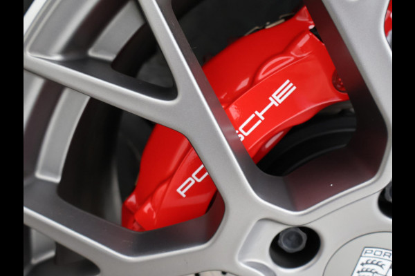 Porsche 911 TARGA 4S 3.0 992 ORIG. NL *17.979 KM* + SPORTUITLAAT / SFEERVERLICHTING / 360 CAMERA