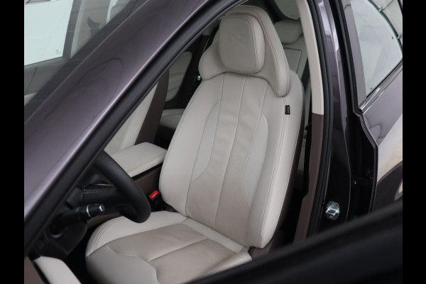 Aiways U5 63 kWh Premium | 3-Fase | Panoramadak | Leder | Stoelverwarming | Adaptive cruise | Carplay | 360 camera | Full LED | Keyless