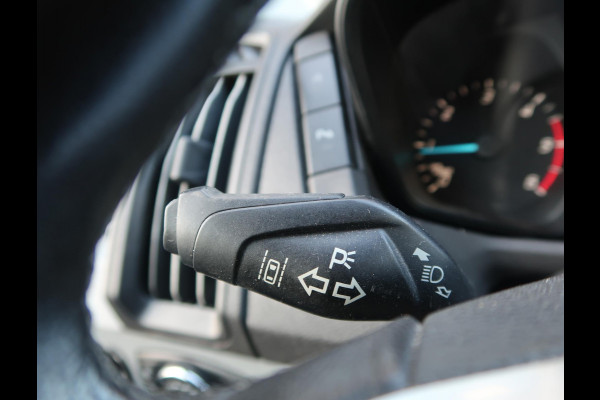 Ford Transit 310 2.0 125 PK TDCI *EURO 6* L2H2 + CAMERA / TREKHAAK 2600 KG / NAVI / DAB