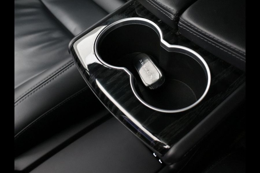 Tesla Model X 75D + TREKHAAK 2250 KG | LEDER | PANORAMA | LUCHTVERING | 20 INCH