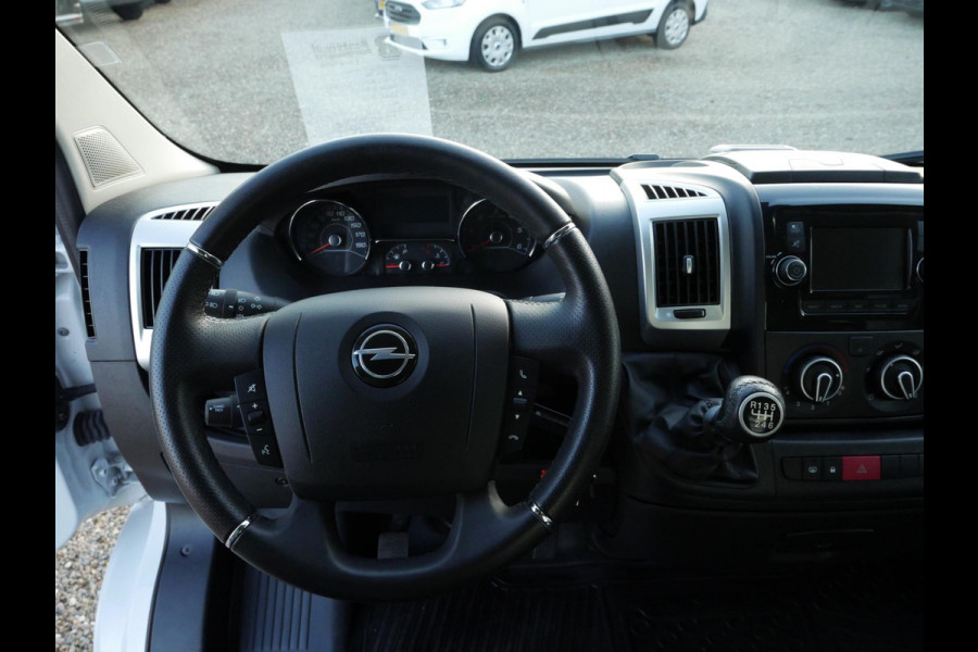 Opel Movano Opel Movano 2.2D 165PK, Meubelbak, Laadlift, Laadbak: L*B*H = 375*210*215 / Lading vastzetrail op 100 cm met 1 vastzetstang, Zijdeur rechtsachter Laadklep D'Hollandia 750 KG, plateau van 160 cm en met afstandsbediening en rolstops