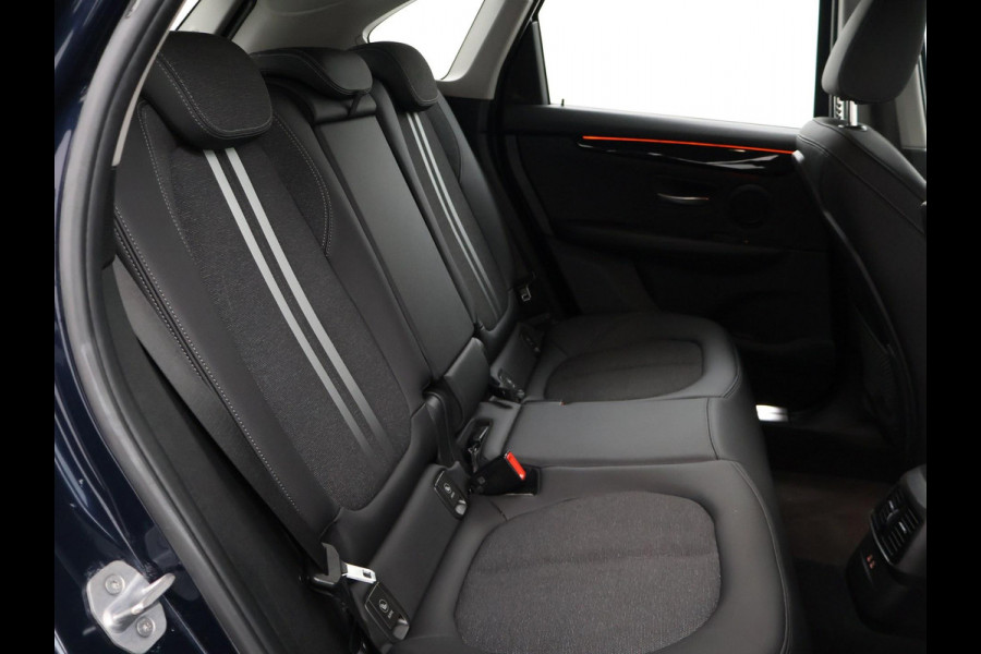 BMW 2 Serie Active Tourer 225xe 224 PK XDRIVE PLUG-IN HYBRID + STOELVERWARMING / AFN. TREKHAAK / NAVIGATIE