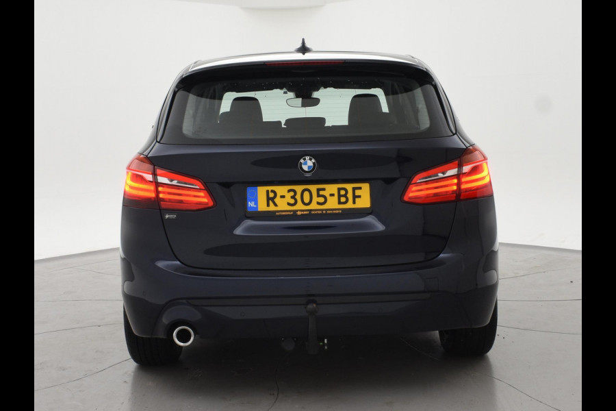 BMW 2 Serie Active Tourer 225xe 224 PK XDRIVE PLUG-IN HYBRID + STOELVERWARMING / AFN. TREKHAAK / NAVIGATIE
