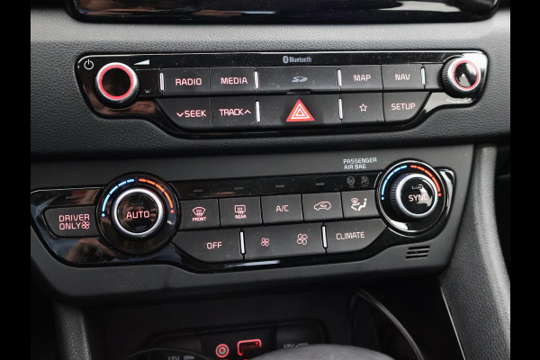 Kia Niro 1.6 GDi HYBRID DYNAMICLINE + TREKHAAK | CARPLAY | CAMERA | DEALER ONDERHOUDEN