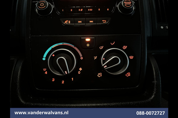 Peugeot Boxer 2.2 BlueHDi 141pk Bakwagen Laadklep Euro6 Airco | Cruisecontrol | 1055kg laadvermogen Bijrijdersbank