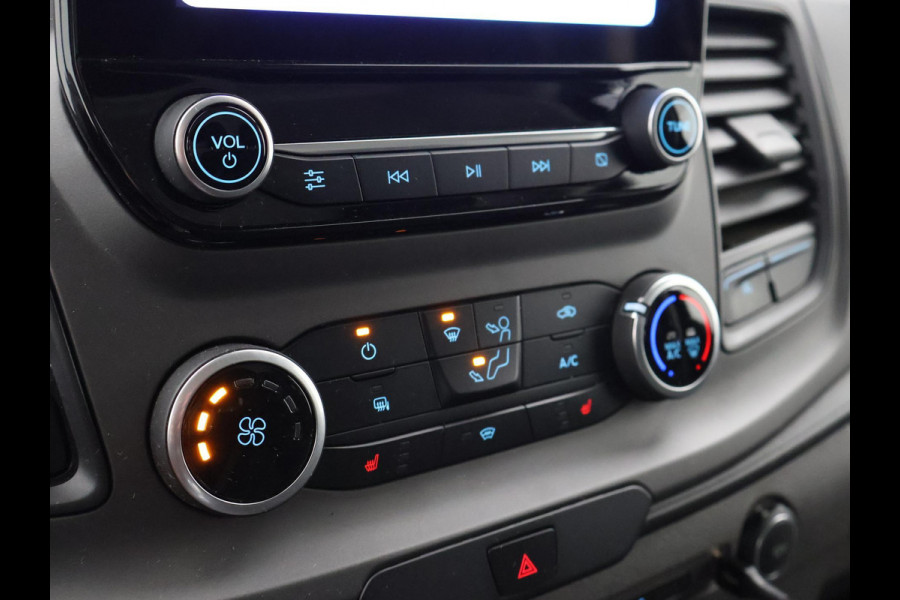 Ford Transit Custom 320 2.0 TDCI 130 PK L2H1 TREND + 2800 KG TREKHAAK / APPLE CARPLAY / CAMERA / STOELVERW.