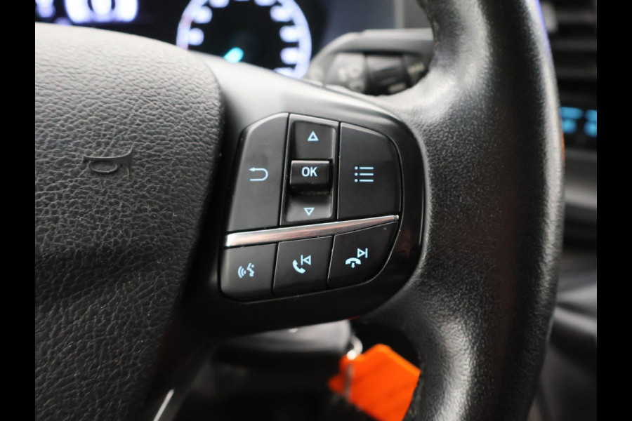 Ford Transit Custom 320 2.0 TDCI 130 PK L2H1 TREND + 2800 KG TREKHAAK / APPLE CARPLAY / CAMERA / STOELVERW.