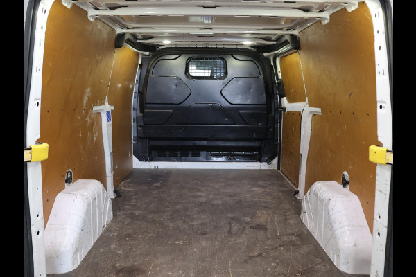Ford Transit Custom 290 2.0 TDCI 130 PK L2H1 TREND + 2650 KG TREKHAAK / CAMERA / 17 INCH LMV