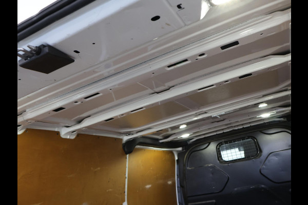 Ford Transit Custom 290 2.0 TDCI 130 PK L2H1 TREND + 2650 KG TREKHAAK / CAMERA / 17 INCH LMV