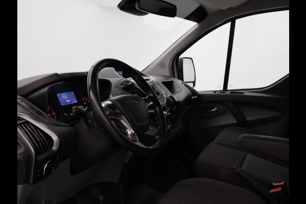 Ford Transit Custom 290 2.0 TDCI 130 PK L2H1 TREND + 2650 KG TREKHAAK / CAMERA / 17 INCH LMV