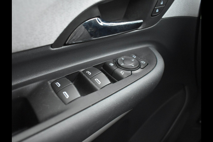 Opel Ampera-E LAUNCH EXECUTIVE 60 KWH *INCL. BTW* + ADAPTIVE CRUISE / APPLE CARPLAY / BOSE / CAMERA / DAB