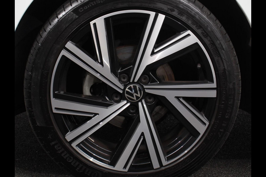 Volkswagen Polo 1.0 TSI R-Line DSG Navigatie App Connect Climate Control DAB LED Parkeer sensoren Cruise control adaptive Lichtmetalen velgen