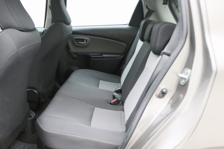 Toyota Yaris 1.5 Hybrid Executive Camera, Stoelverwarming, Climate, Bluetooth, Rijstrooksensor