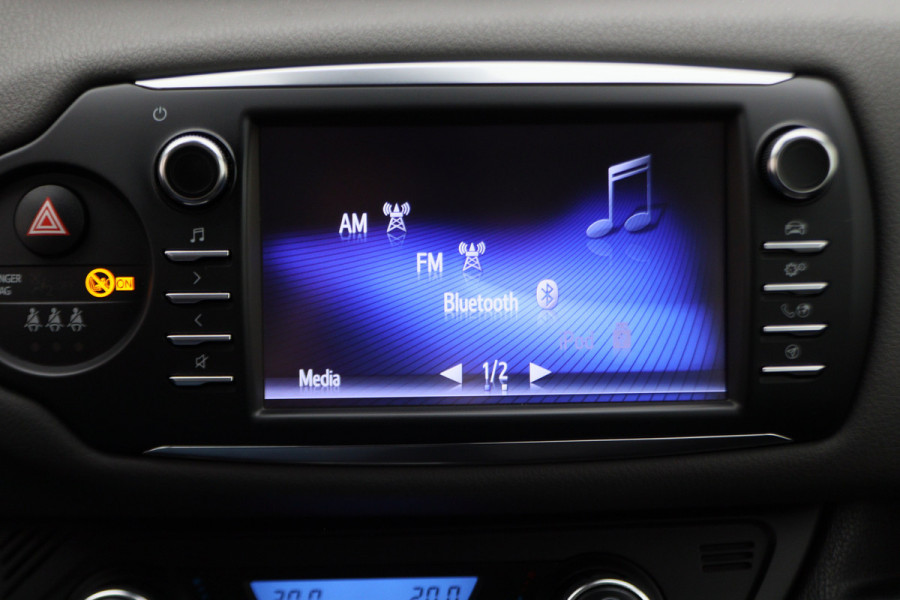 Toyota Yaris 1.5 Hybrid Executive Camera, Stoelverwarming, Climate, Bluetooth, Rijstrooksensor