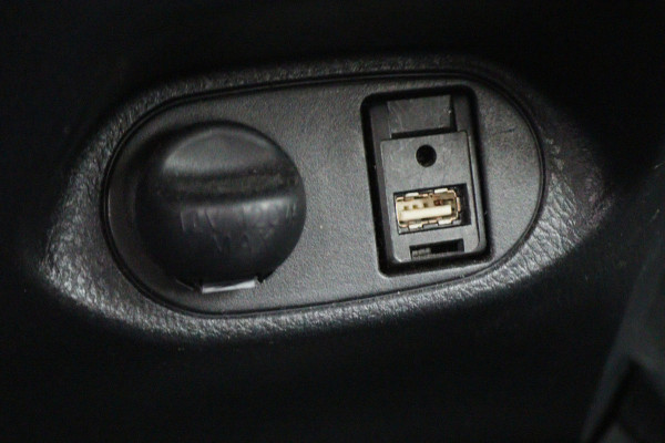 Toyota Yaris 1.5 Hybrid Executive Camera, Stoelverwarming, Climate, Bluetooth, Rijstrooksensor