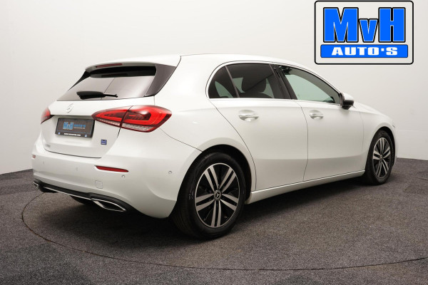 Mercedes-Benz A-Klasse 180 Premium Plus|PARELMOER|SFEERVERL|CAMERA