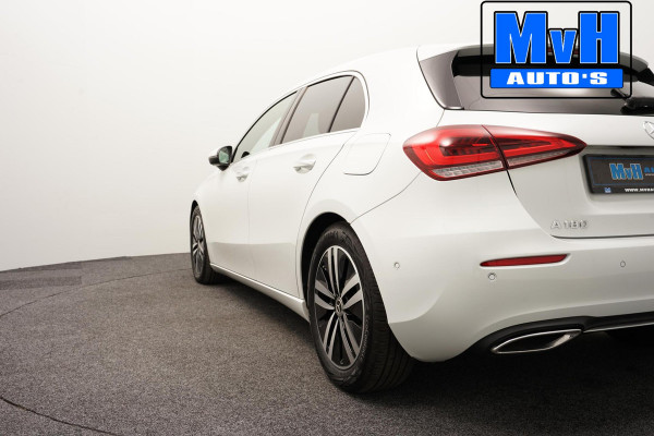 Mercedes-Benz A-Klasse 180 Premium Plus|PARELMOER|SFEERVERL|CAMERA