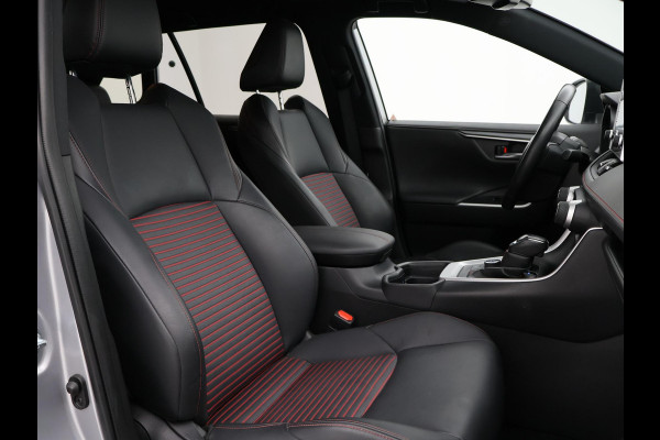 Toyota RAV4 2.5 PLUG-IN PHEV HYBRID AWD 4WD 306 PK + TREKHAAK | STOELVERW. | CAMERA | LED | APPLE CARPLAY | 18 INCH