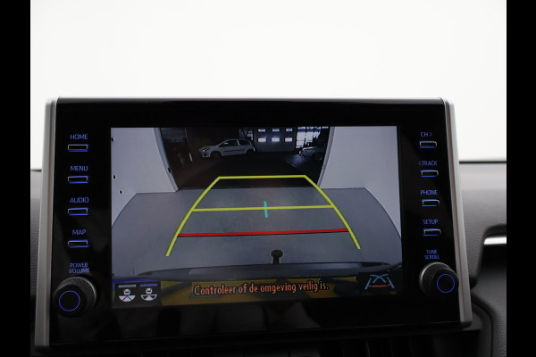 Toyota RAV4 2.5 PLUG-IN PHEV HYBRID AWD 4WD 306 PK + TREKHAAK | STOELVERW. | CAMERA | LED | APPLE CARPLAY | 18 INCH