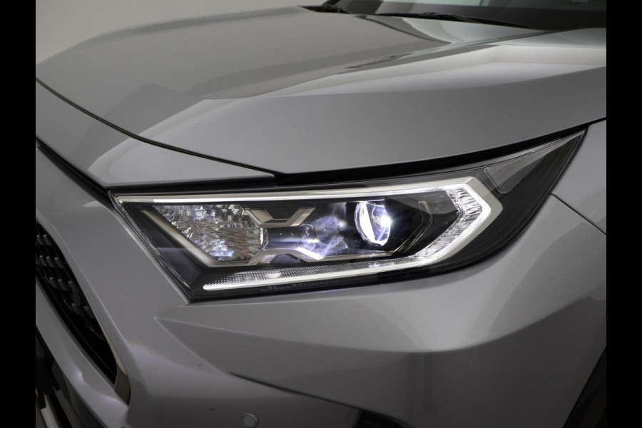 Toyota RAV4 2.5 PLUG-IN PHEV HYBRID AWD 4WD 306 PK + TREKHAAK | STOELVERW. | CAMERA | LED | APPLE CARPLAY | 18 INCH