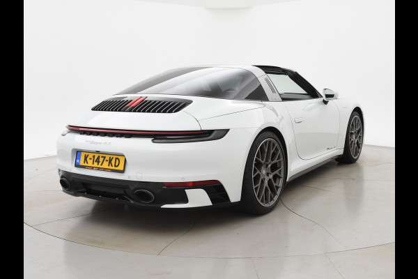 Porsche 911 TARGA 4S 3.0 992 ORIG. NL *17.979 KM* + SPORTUITLAAT / SFEERVERLICHTING / 360 CAMERA