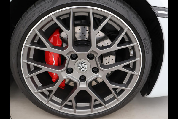 Porsche 911 TARGA 4S 3.0 992 ORIG. NL *17.979 KM* + SPORTUITLAAT / SFEERVERLICHTING / 360 CAMERA