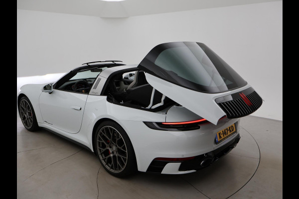 Porsche 911 TARGA 4S 3.0 992 ORIG. NL *17.979 KM* + SPORTUITLAAT / SFEERVERLICHTING / 360 CAMERA