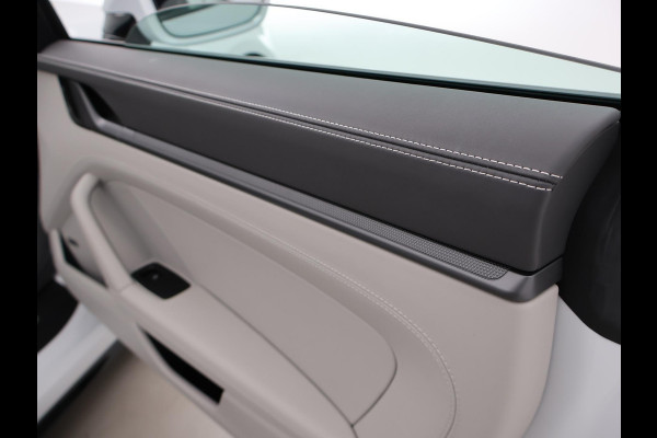 Porsche 911 TARGA 4S 3.0 992 ORIG. NL *17.979 KM* + SPORTUITLAAT / SFEERVERLICHTING / 360 CAMERA