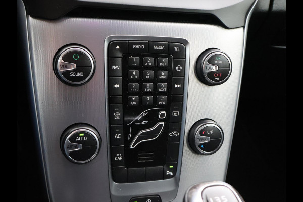 Volvo V40 2.0 D2 120 PK EURO 6 + NAVIGATIE Volvo V40 2.0 D2 + NAVIGATIE | DIGITALE COCKPIT | CRUISE CONTROL