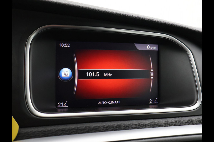 Volvo V40 2.0 D2 120 PK EURO 6 + NAVIGATIE Volvo V40 2.0 D2 + NAVIGATIE | DIGITALE COCKPIT | CRUISE CONTROL