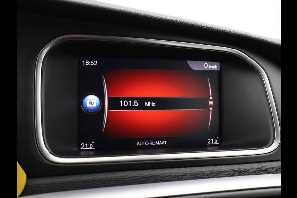 Volvo V40 2.0 D2 120 PK EURO 6 + NAVIGATIE Volvo V40 2.0 D2 + NAVIGATIE | DIGITALE COCKPIT | CRUISE CONTROL