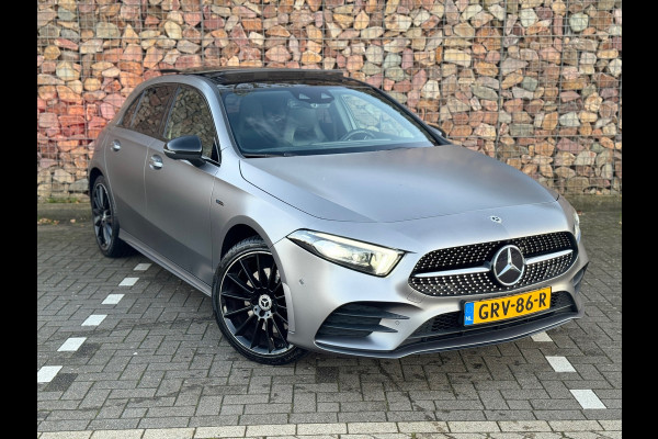 Mercedes-Benz A-Klasse 250 e AMG Pano 360 Camera