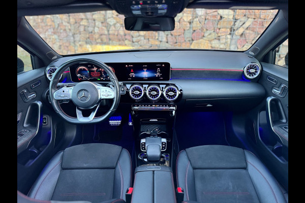 Mercedes-Benz A-Klasse 250 e AMG Pano 360 Camera