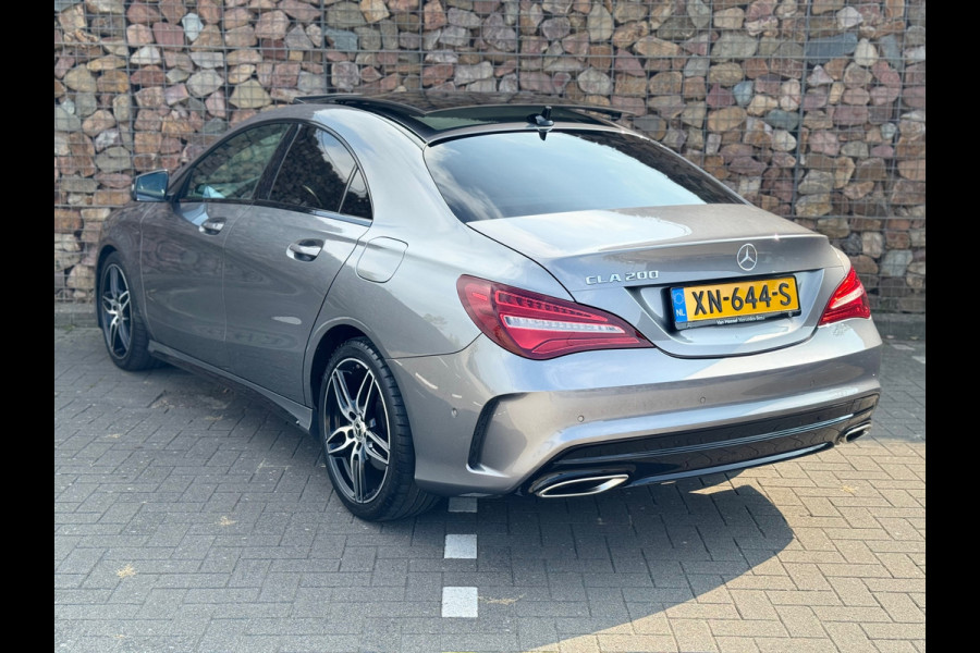Mercedes-Benz CLA-Klasse 200 Ambition AMG Automaat Pano