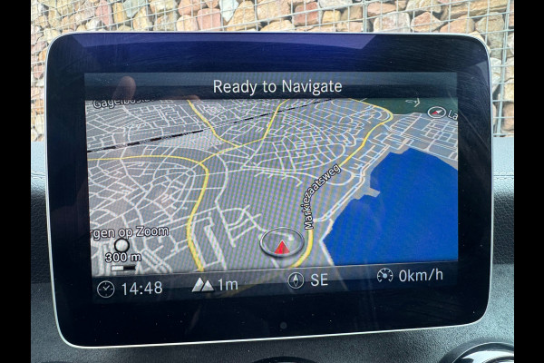 Mercedes-Benz CLA-Klasse 200 Ambition AMG Automaat Pano