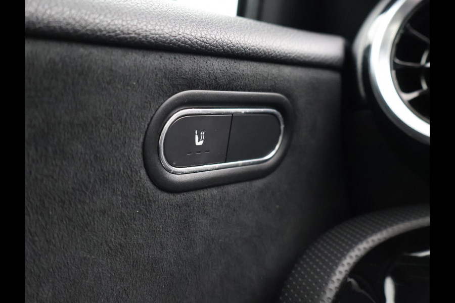 Mercedes-Benz A-Klasse 200 163 PK AUT. AMG NIGHT + PANORAMA | CAMERA | STOELVERW. | WIDESCREEN MBUX