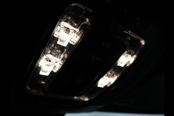 Mercedes-Benz A-Klasse 200 163 PK AUT. AMG NIGHT + PANORAMA | CAMERA | STOELVERW. | WIDESCREEN MBUX