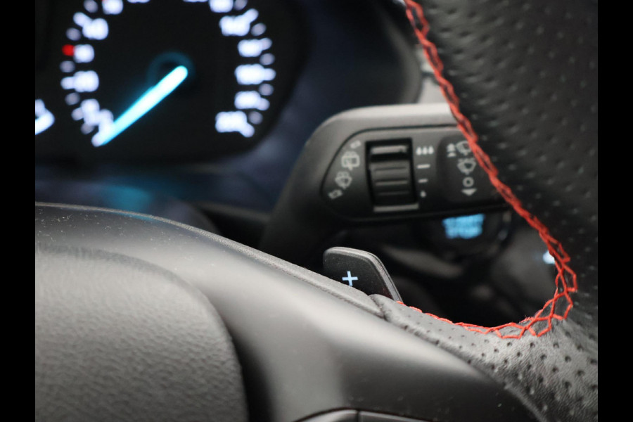 Ford Fiesta 1.0 EB AUTOMAAT ST-LINE + TREKHAAK | FULL LED | STUUR/STOELVERW. | APPLE CARPLAY