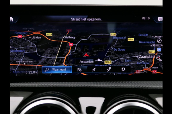 Mercedes-Benz A-Klasse 180 Business Solution AMG AMG Line | Achteruitrijcamera | Apple CarPlay | Spiegelpakket | Dodehoekassistent. Inclusief 48 maanden Mercedes-Benz Certified garantie voor Europa.