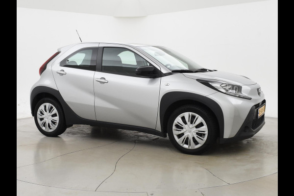 Toyota Aygo X 1.0 VVT-i MT PLAY + ADAPTIVE CRUISE | APPLE CARPLAY | CAMERA | AIRCO