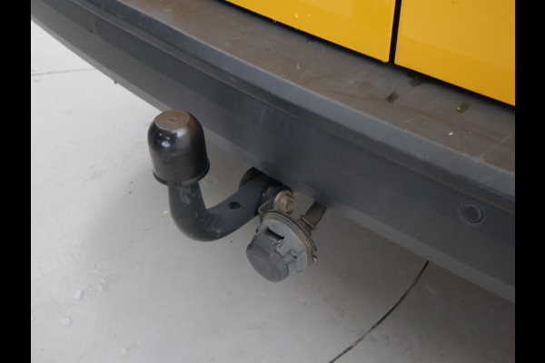 Volkswagen Caddy Cargo 2.0 TDI TREND + TREKHAAK | CRUISE | BLUETOOTH | KAST | AIRCO | PARKEERSENSOREN