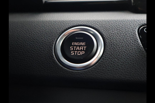 Kia Niro 1.6 GDi HYBRID EXECUTIVELINE + TREKHAAK | STOELVENTILATIE | JBL | LEDER | STUURVERW.