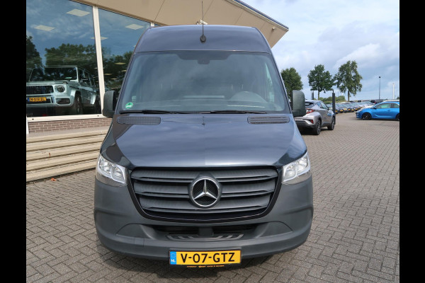 Mercedes-Benz Sprinter 316 2.2 CDI 163 PK AUT7 L2H2 + 3500 KG TREKHAAK / ADAPTIVE CRUISE / BREEDBEELD MBUX