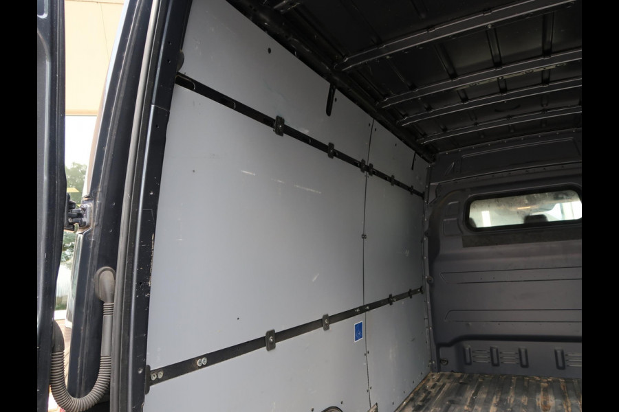 Mercedes-Benz Sprinter 316 2.2 CDI 163 PK AUT7 L2H2 + 3500 KG TREKHAAK / ADAPTIVE CRUISE / BREEDBEELD MBUX