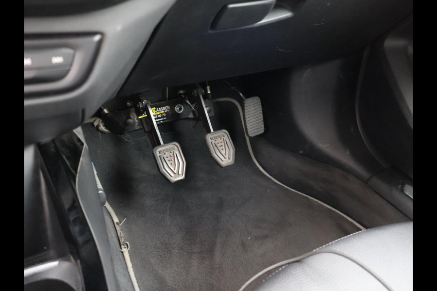 BMW 1-serie 116D LESAUTO DUBBELE BEDIENING HANDGESCHAKELD + CAMERA | SPORTSTOELEN | LED