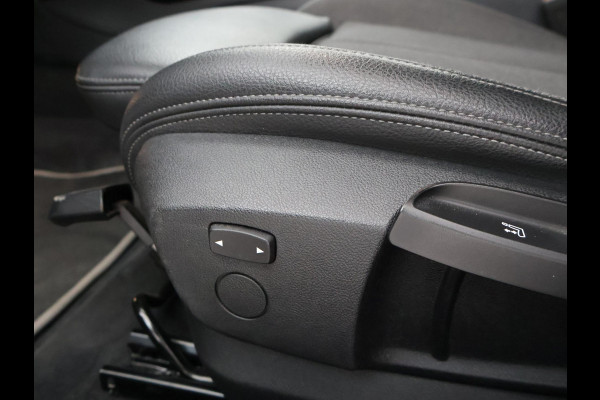 BMW 1-serie 116D LESAUTO DUBBELE BEDIENING HANDGESCHAKELD + CAMERA | SPORTSTOELEN | LED