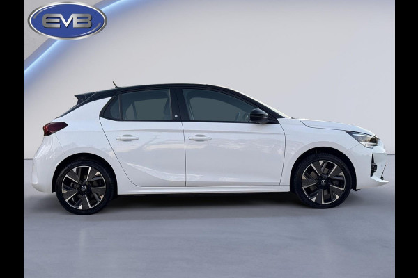 Opel CORSA-E GS Line 50 kWh two tone,achteruitrijcamera,parelmoer,17 inch, 1/2 lederen sportinterieur, climaat controle, navigatie