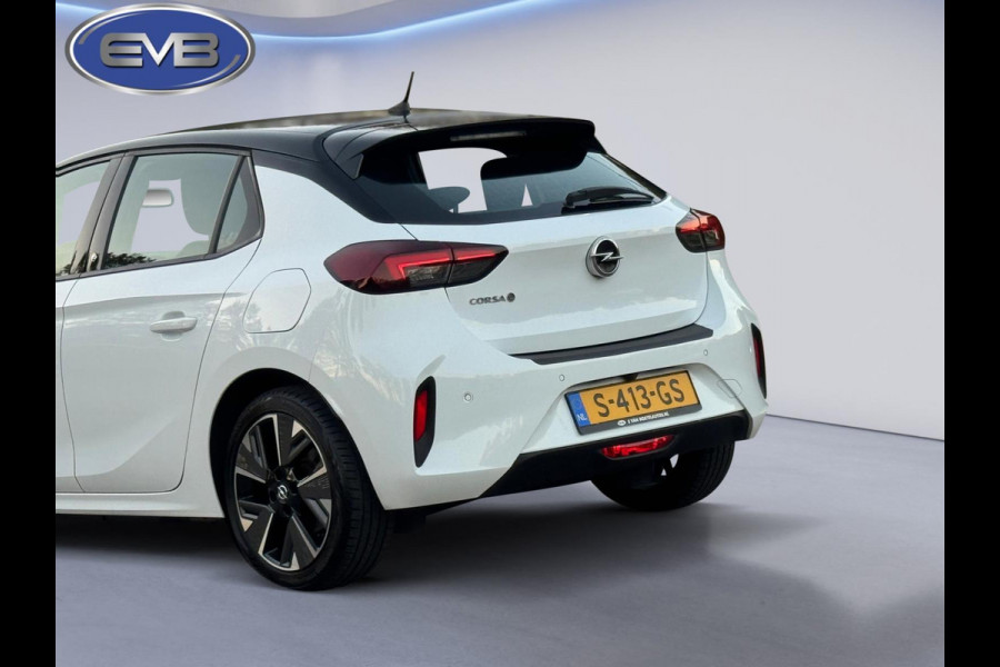 Opel CORSA-E GS Line 50 kWh two tone,achteruitrijcamera,parelmoer,17 inch, 1/2 lederen sportinterieur, climaat controle, navigatie