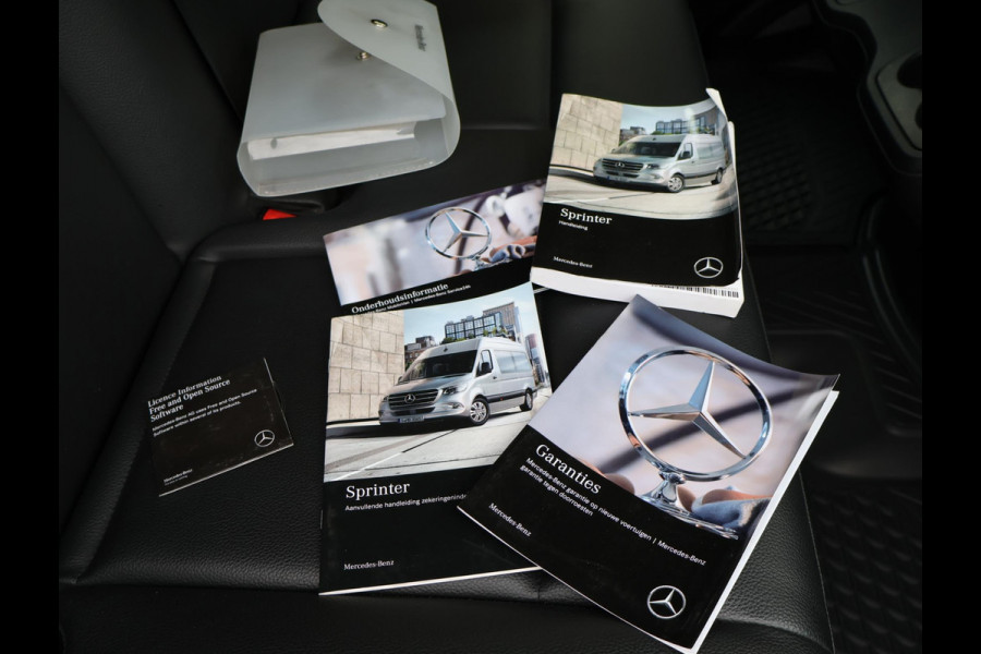 Mercedes-Benz Sprinter 319 3.0 CDI V6 190 PK L3H2 + LED / 360 CAMERA / DISTRONIC / 18 INCH / STOELVERWARMING